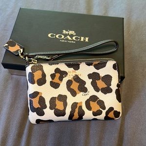 Coach White Leopard Cheetah Print Wristlet Wallet